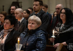 Wigilia Paschalna 2019 w łódzkiej katedrze - wierni