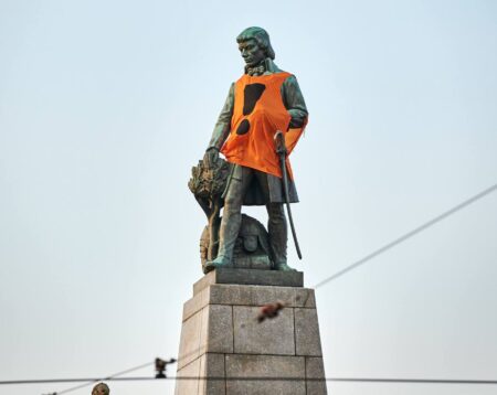 Kosciuszko przebrany lodz