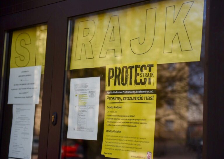 Strajk nauczycieli w lodzi uml