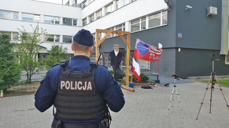 Szubienica policja lodz3
