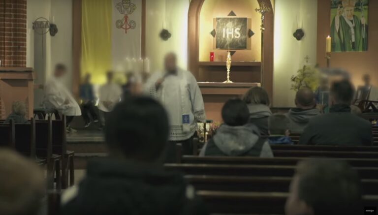 Tylko nie mow nikomu kosciol