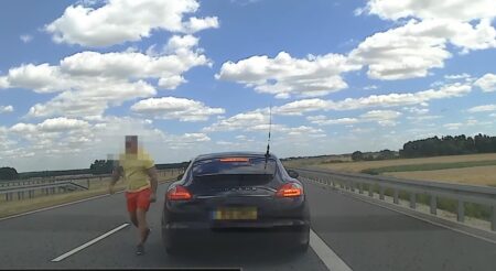 Agresywny kierowca porsche