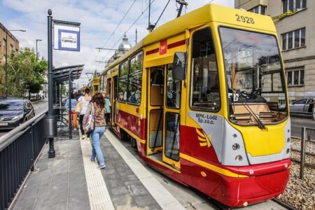 Wojska Polskiego zamknięta dla tramwajów. Utrudnienia także dla kierowców Utrudnienia mpk łódź