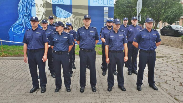 Mural na 100-lecie polskiej policji odsłonięty w Zgierzu Mural policja2