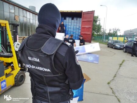 Nielegalny tyton cba lodz 1