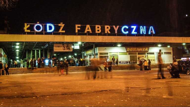 Neon lodz fabryczna2