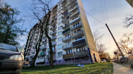 Tragiczny wypadek na Mazurskiej w Łodzi. Zginęła 16-miesięczna dziewczynka Wypadek na mazurskiej