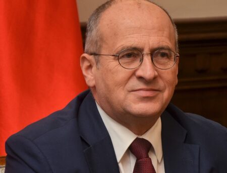 Zbigniew rau