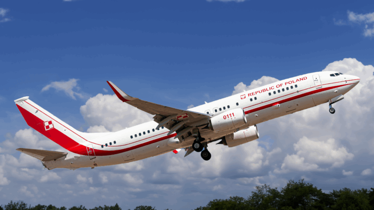 0111 polish government boeing 737 8tvwl bbj2o