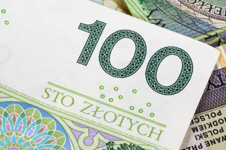 Fikcyjne faktury pieniądze