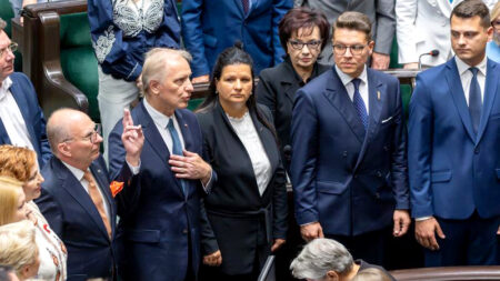 Ślubownaie nowych posłów