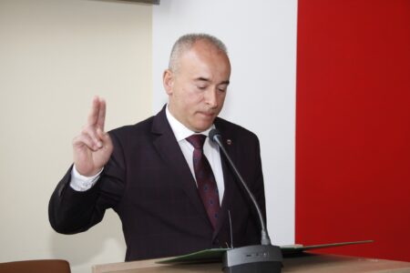 Wybory burmistrza brzezin, dariusz guzek