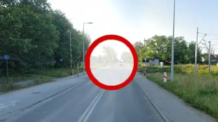 Zamknięty przejazd na rokicińskiej w łodzi