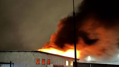 Pożar hali na szczecińskiej w łodzi