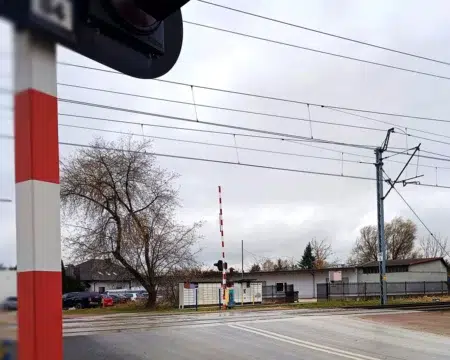 2 tysiące złotych mandatu za przejazd na czerwonym świetle Przejazd na czerwonym świetle