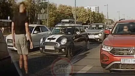Agresywny kierowca na rokicińskiej w łodzi