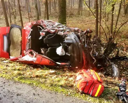 Wypadek w miejscowości szczyty