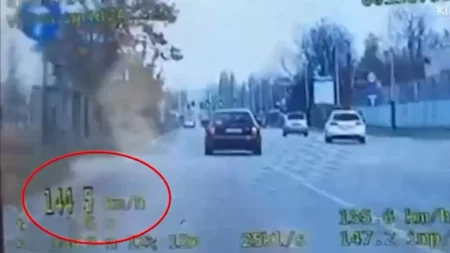 Pirat drogowy na Pabianickiej w Łodzi. Prawie 3-krotnie przekroczył prędkość Pirat drogowy na pabianickiej