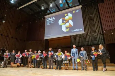 Rozdano nagrody województwa łódzkiego za zasługi i kulturę 20241112 nagrody wojewodztwa lodzkiego 6