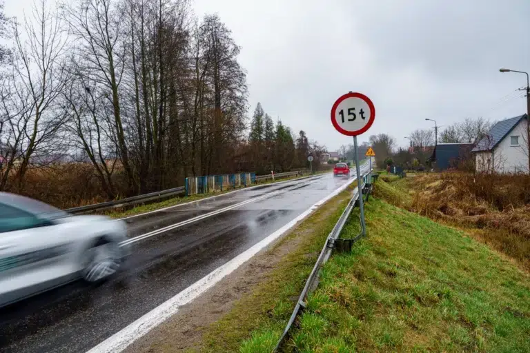 Przedwojenny most w Woli Wężykowej do remontu Przedwojenny most w woli wężykowej