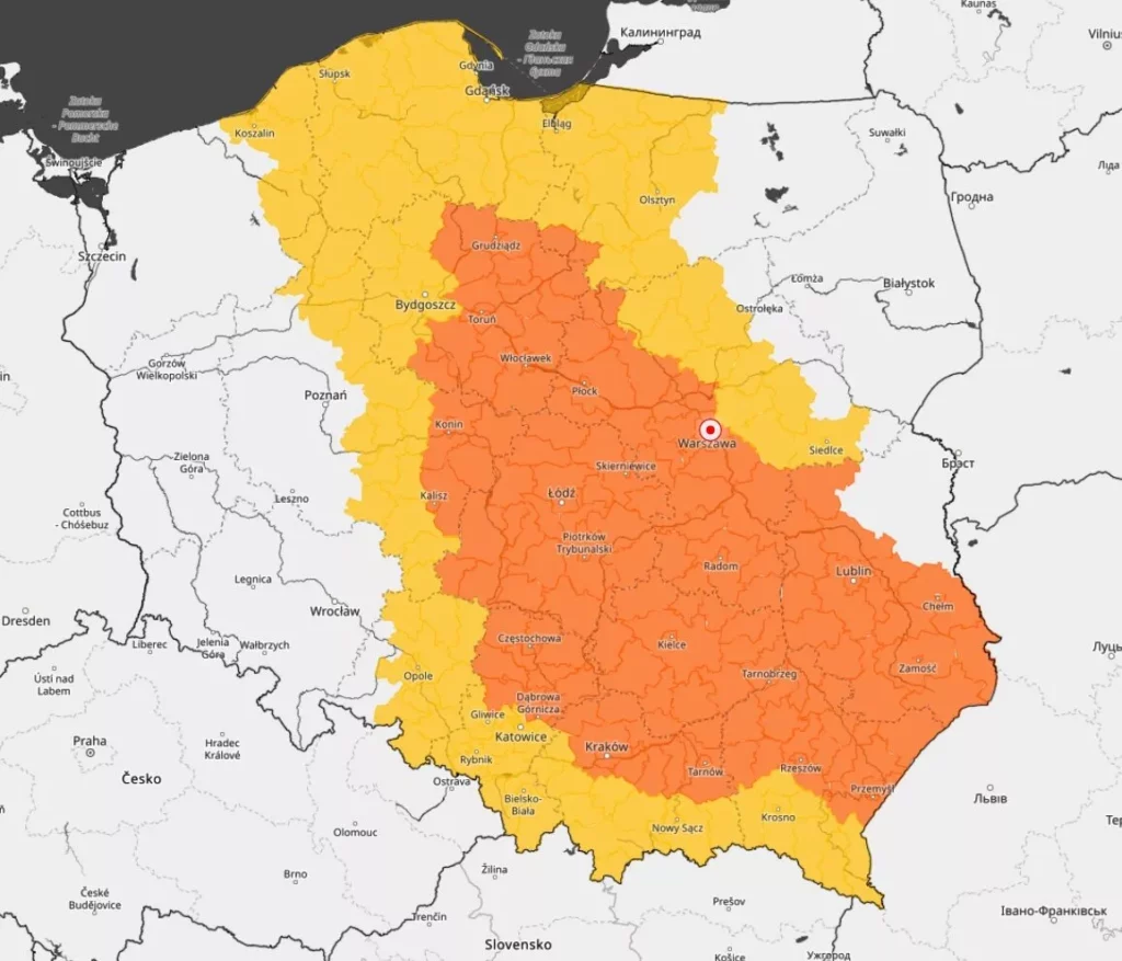 Burza w Łodzi i regionie. Trąby powietrzne i grad. Całe województwo pomarańczowe 1 Burza w łodzi i regionie18 kwietnia 2025 roku.