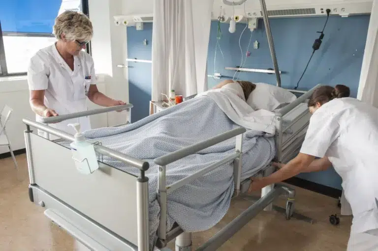 Porzuciła niemowlę w pustostanie i odpowie za usiłowanie zabójstwa