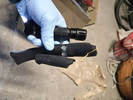 46-latek w domu zrobił bombę 46-latek zrobił bombę w mieszkaniu