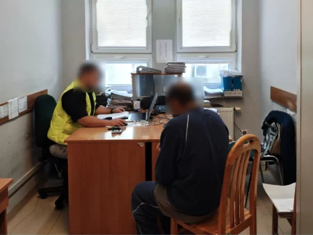 Nielegalny imigrant zatrzymany na s8