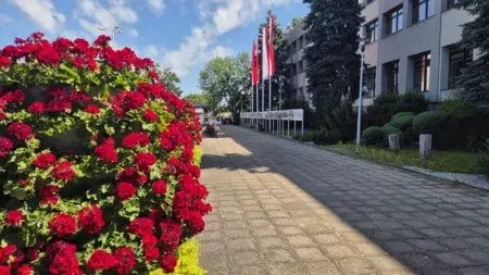 Miasto Sieradz uregulowało sprawę gruntu pod magistratem – finał trwającego ponad 30 lat sporu Miasto sieradz odzyskało działkę pod magistratem