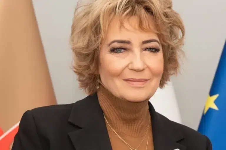 Hanna zdanowska z absolutorium i wotum zaufania