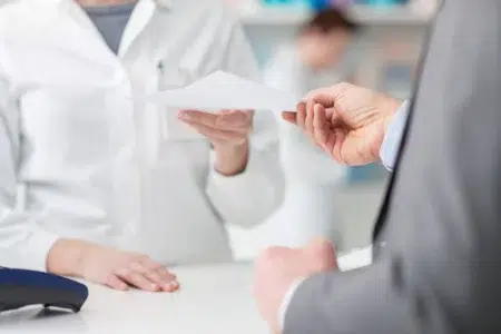 Chirurg w łodzi zatrzymany przez cba