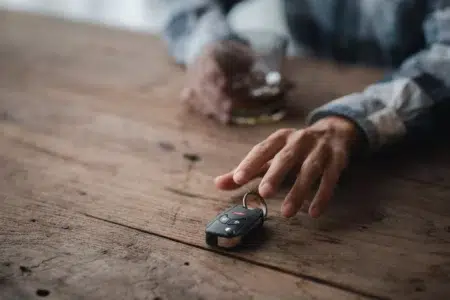 3 promile i 3 miesiące aresztu dla kierowcy Miał 3 promile alkoholu i taranował samochody