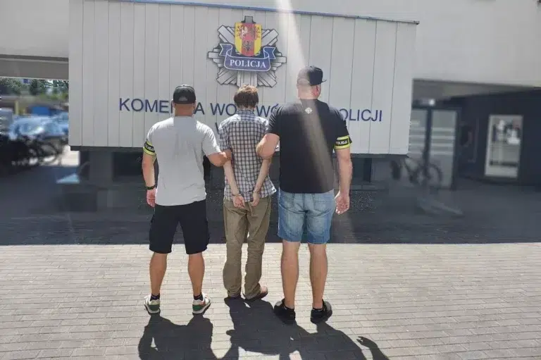Lekarz przepisywał leki narkotyczne? 215 zarzutów dla medyka z Łodzi Lekarz przepisywał leki narkotyczne