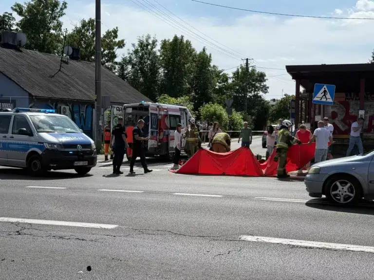 Śmiertelny wypadek motocyklisty na Rokicińskiej w Łodzi