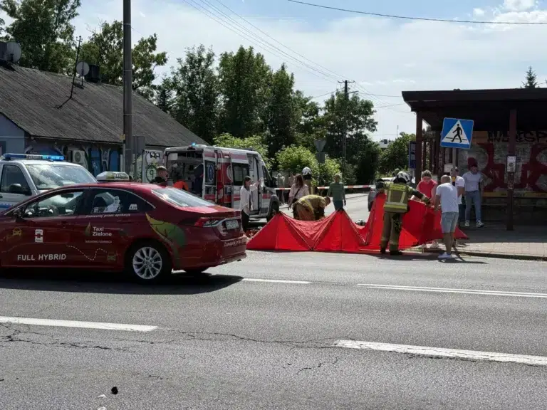 Śmiertelny wypadek motocyklisty na Rokicińskiej w Łodzi