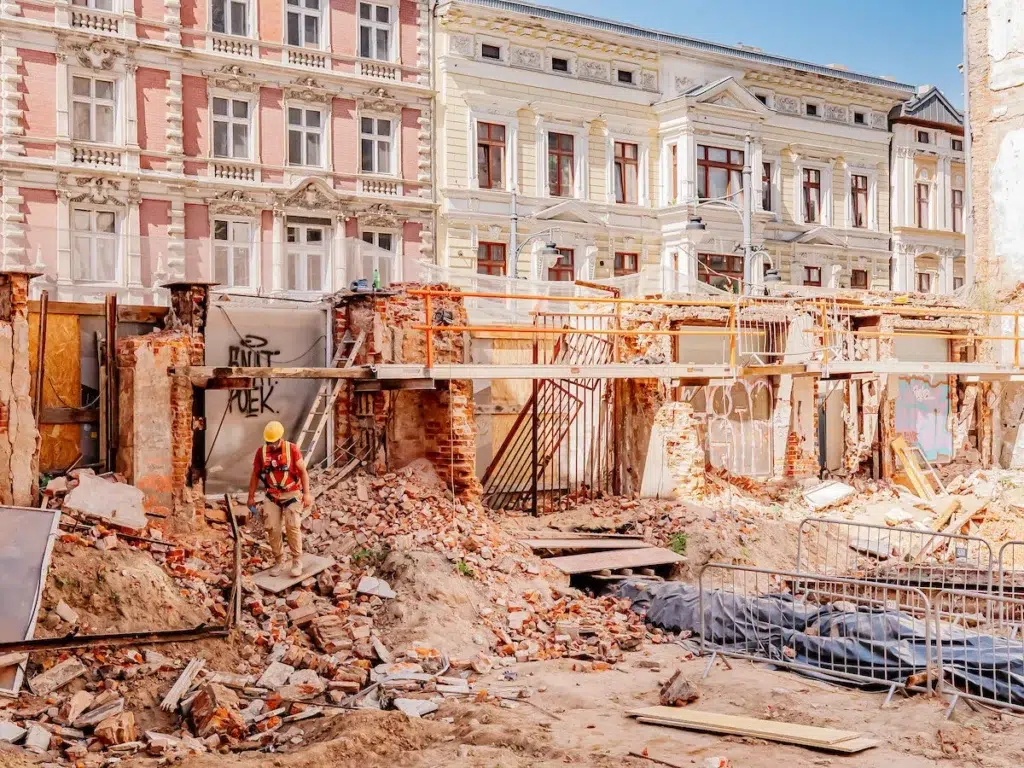 20250819 budowa przy piotrkowskiej 58 02
