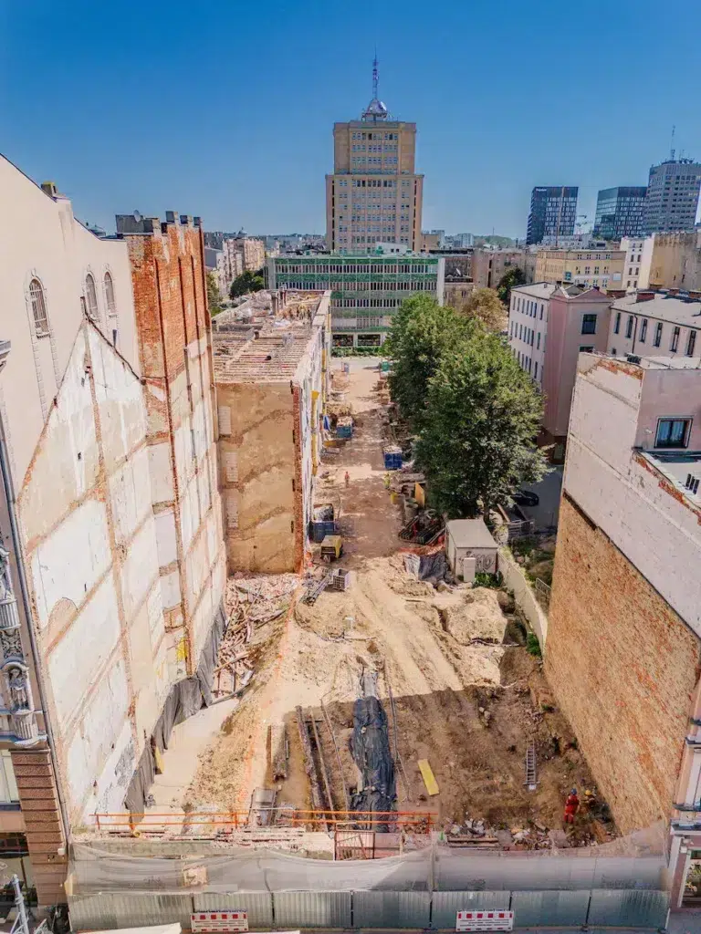 20250819 budowa przy piotrkowskiej 58 09