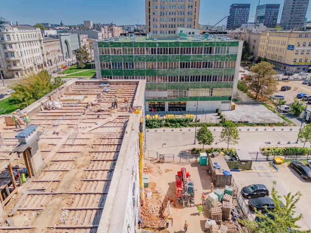 20250819 budowa przy piotrkowskiej 58 16