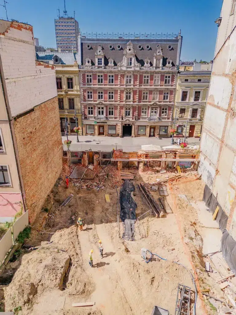 20250819 budowa przy piotrkowskiej 58 24