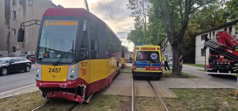 Wypadek tramwaju na Dąbrowskiego w Łodzi