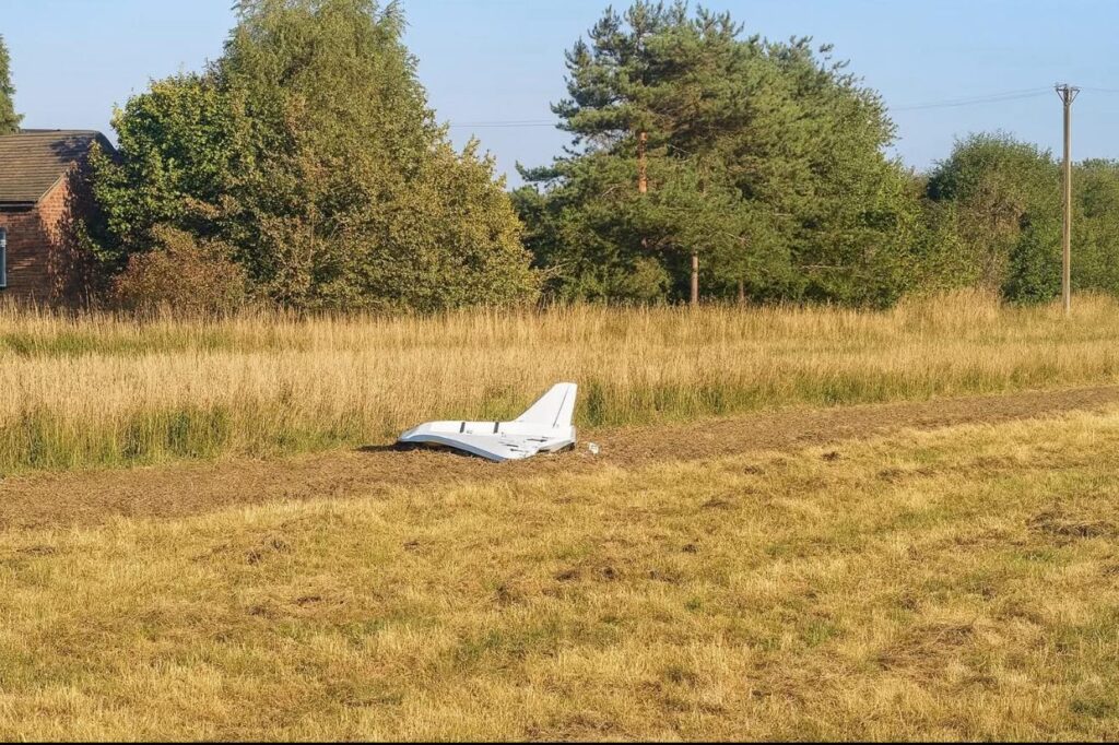 Rosyjskie drony zestrzelone nad Polską. Jeden spadł w Łódzkiem 4 20250910 rosyjski dron mniszkow 6