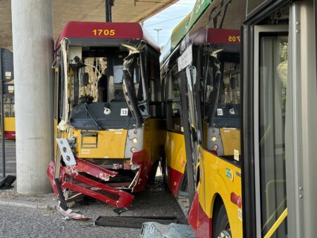 Zderzenie tramwaju i autobusu