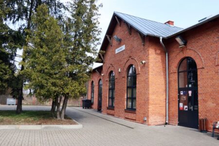 Dworzec w głownie po modernizacji w 2013 roku