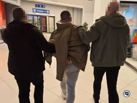 Prowadzili fałszywe sklepy internetowe