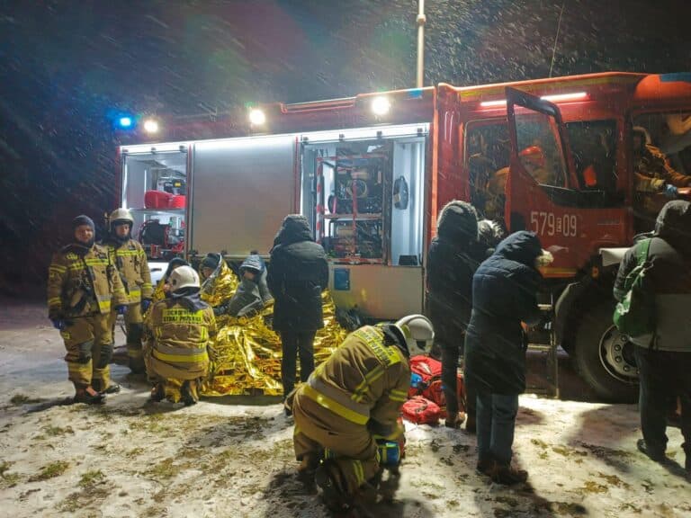 Wypadek autobusu w miejscowości tarnówka