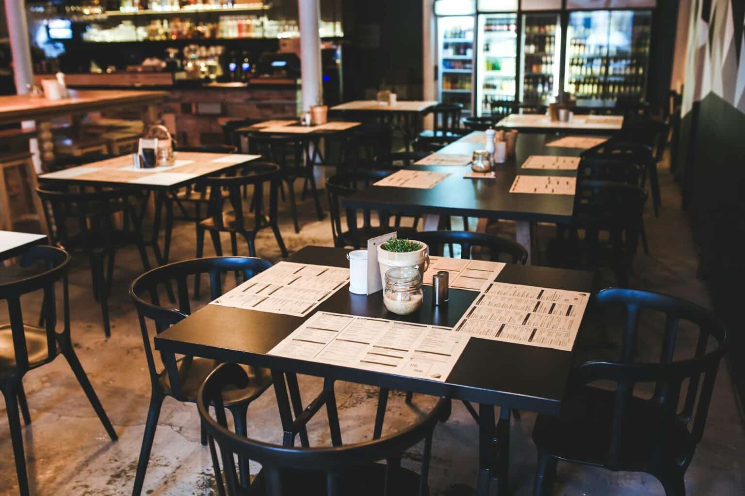 Poradnik: jak wybrać idealną restaurację w łodzi na każdą okazję