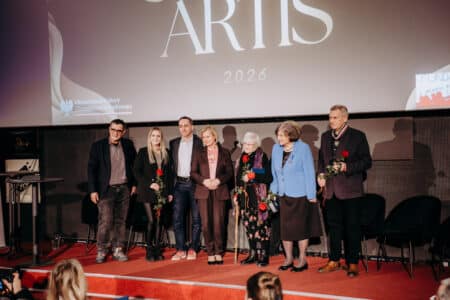 Piotr dzięcioł odebrał gloria artis