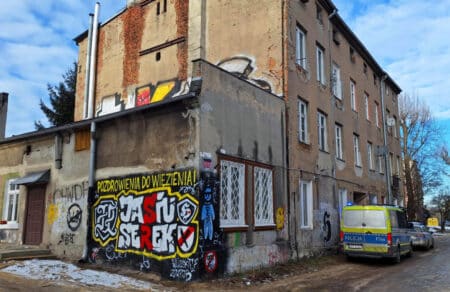 Dwie osoby umarły z zimna w tej samej kamienicy