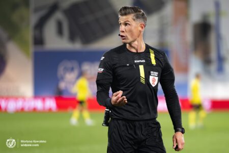 Karol arys sędzią meczu widzew łódź - górnik zabrze