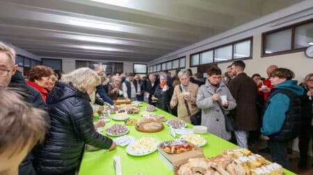 Śniadanie wielkanocne w łódzkiej parafii